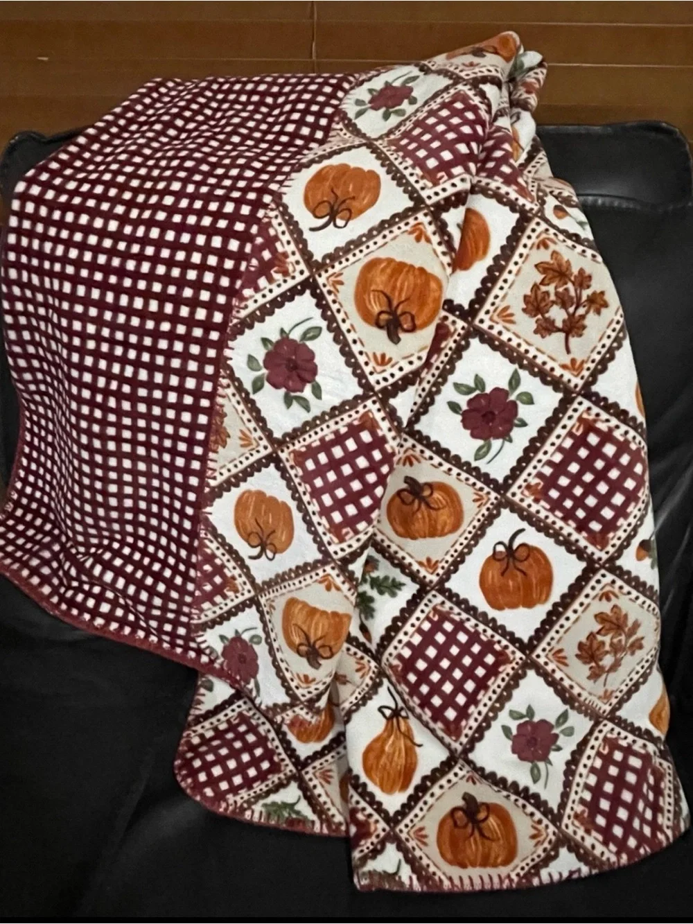 The Farmhouse by Rachel Ashwell Aurelius Harvest Reversible Whipstitch Throw